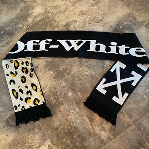 Off White leopard scarf
